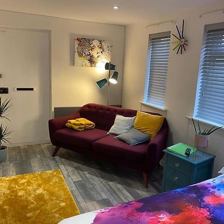 Cosy Studio Apartment วอเตอร์ลูวิลล์ ภายนอก รูปภาพ
